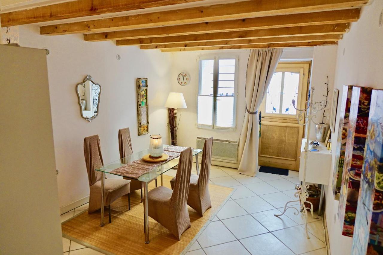 Beach, Wine, Dining, Sports, Summer, Winter Apartment Serignan Luaran gambar