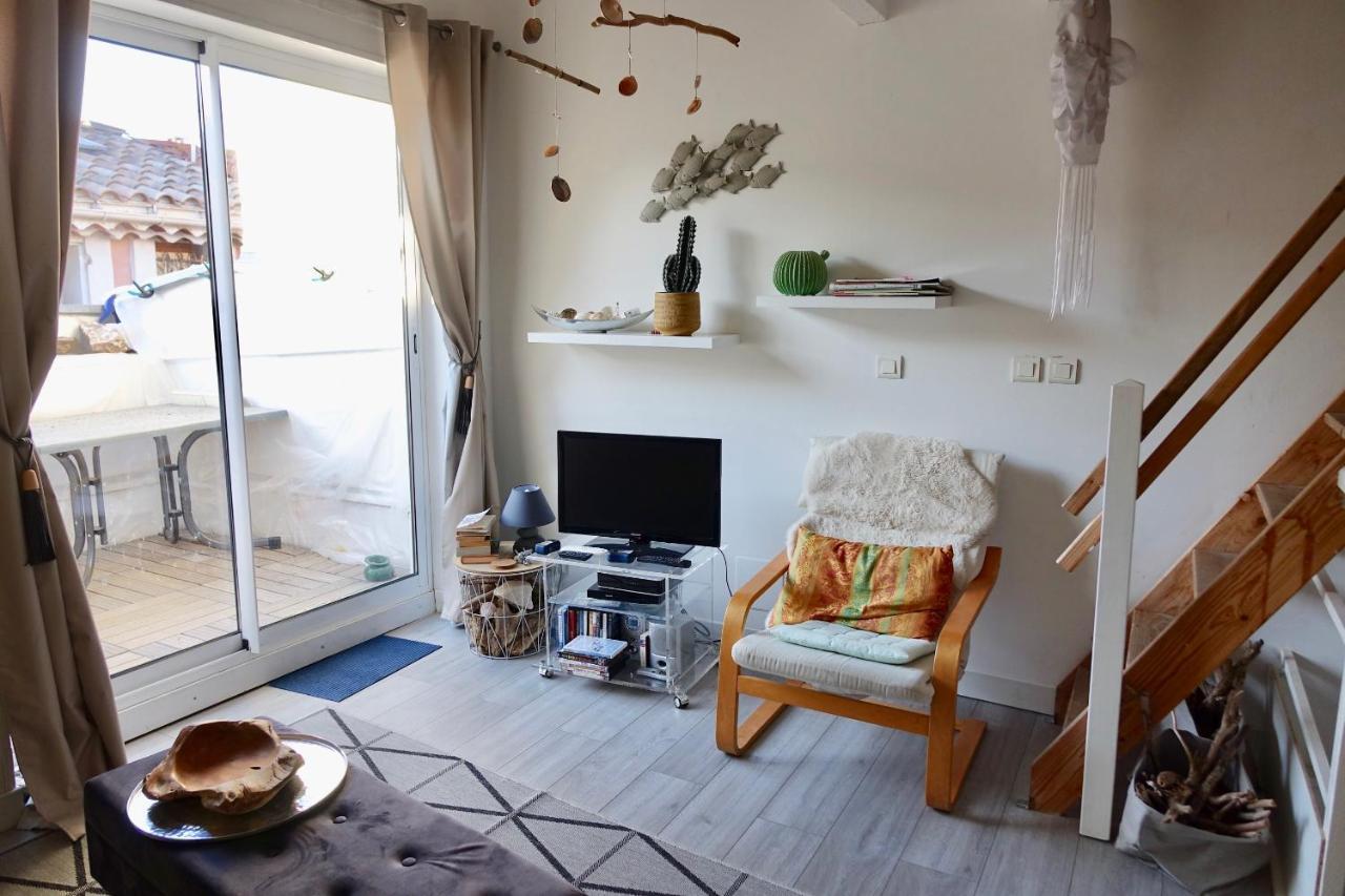 Beach, Wine, Dining, Sports, Summer, Winter Apartment Serignan Luaran gambar