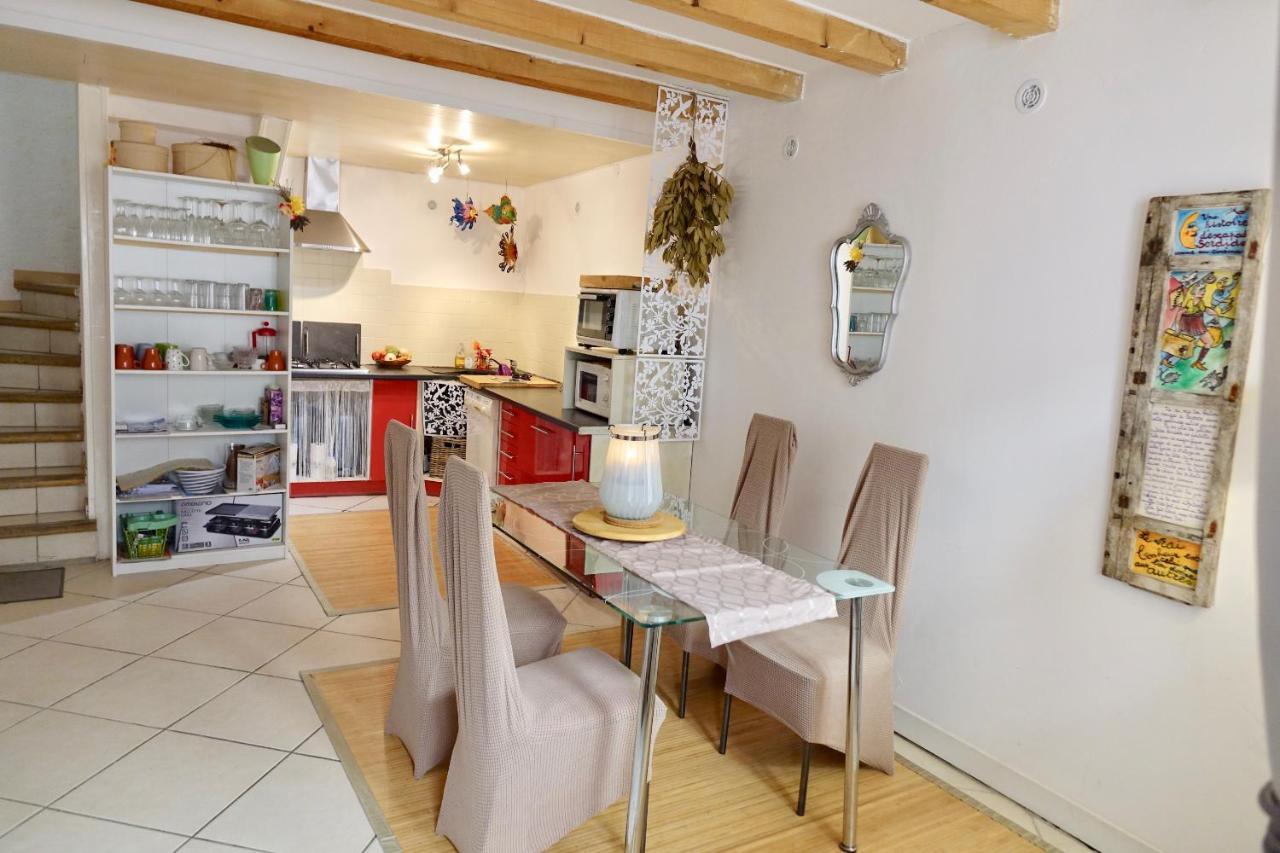 Beach, Wine, Dining, Sports, Summer, Winter Apartment Serignan Luaran gambar
