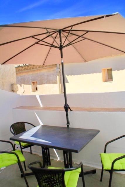 Beach, Wine, Dining, Sports, Summer, Winter Apartment Serignan Luaran gambar
